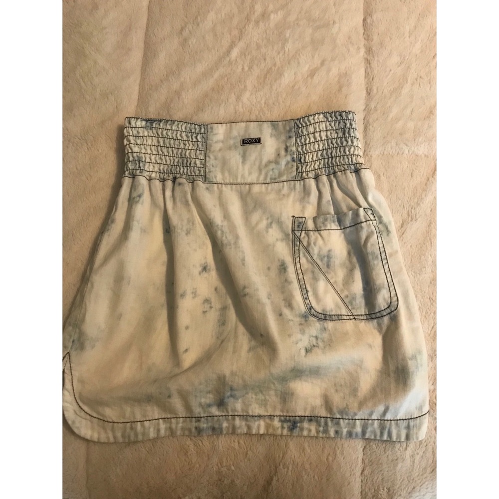 Roxy Skirt with Pocket & Zipper Closure